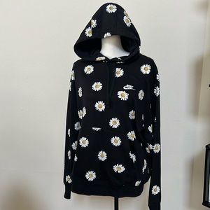 Nike Daisy 🌼🌼🌼 Hoodie (Worn) Size Medium 😍